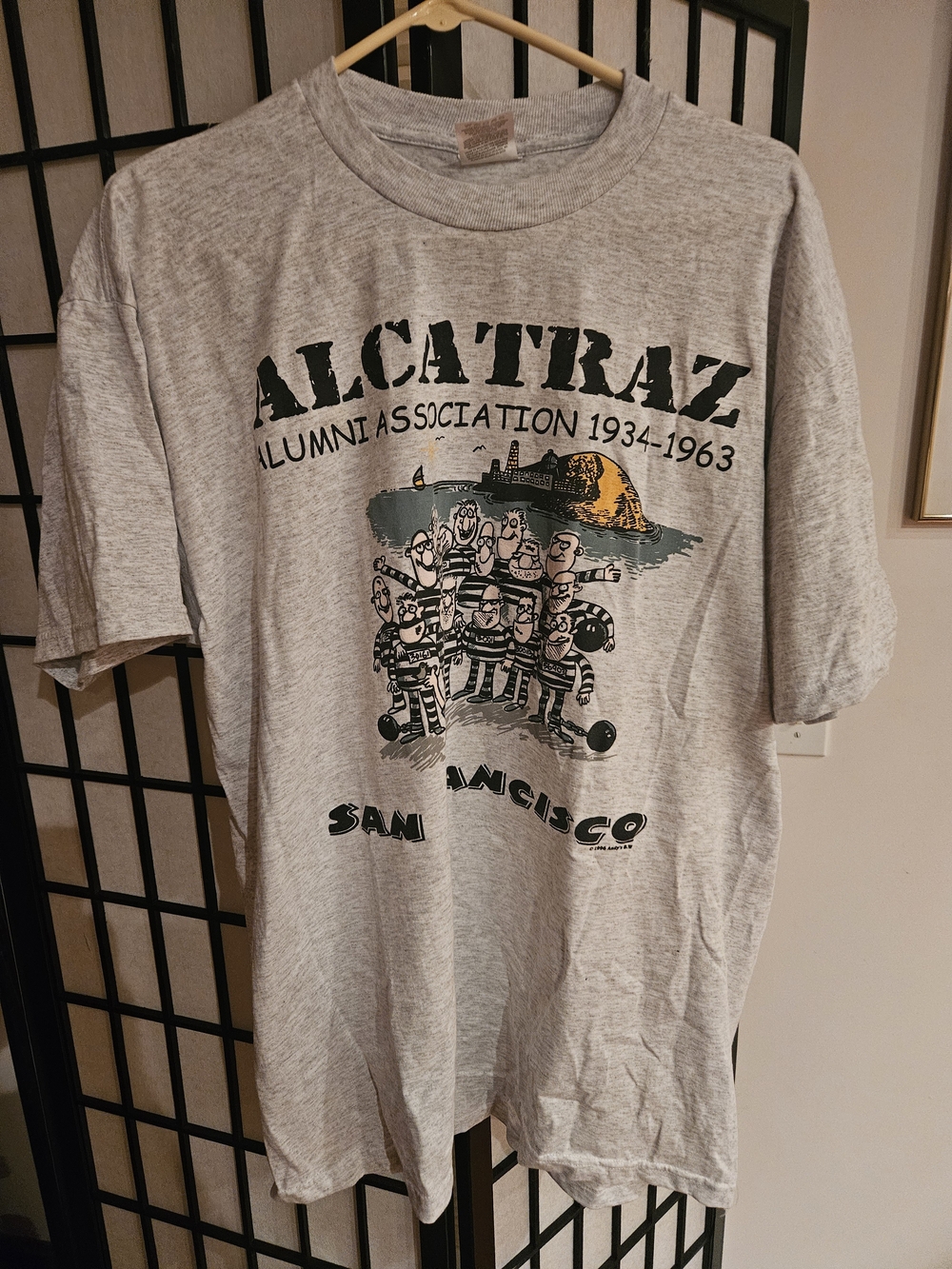 Fruit of the Loom Gray Alcatraz San Francisco Graphic Tee